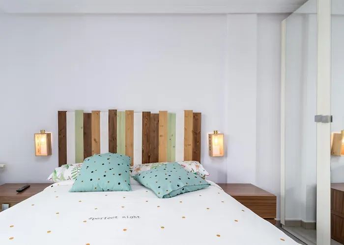 In With Private Terrace בית נופש Cudon