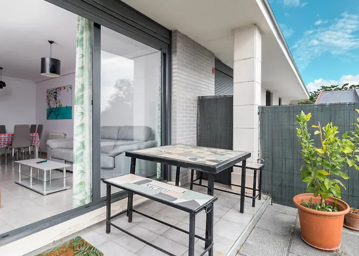 בית נופש In With Private Terrace